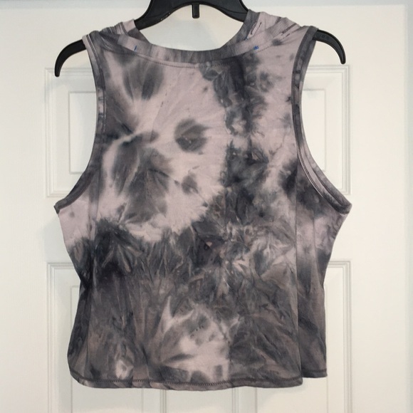 90 Degree by Reflex-NWT-Set of 2 Tank Tops-Size Large. - Picture 2 of 10